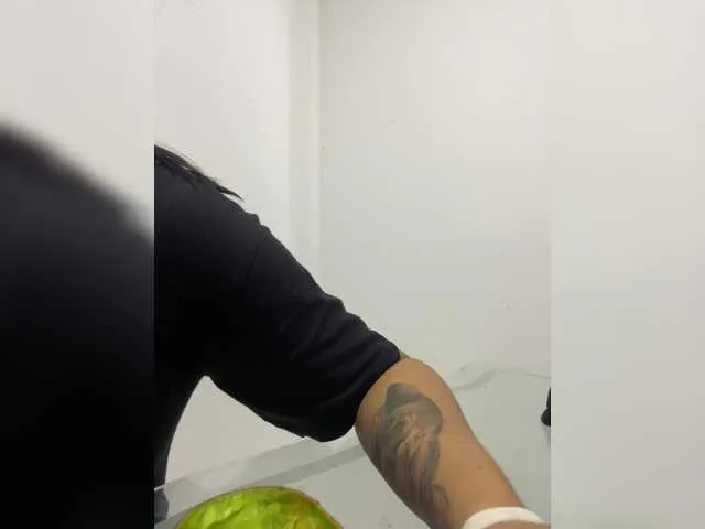 Live sex webcam photo for Sofi-Blossom #291949266