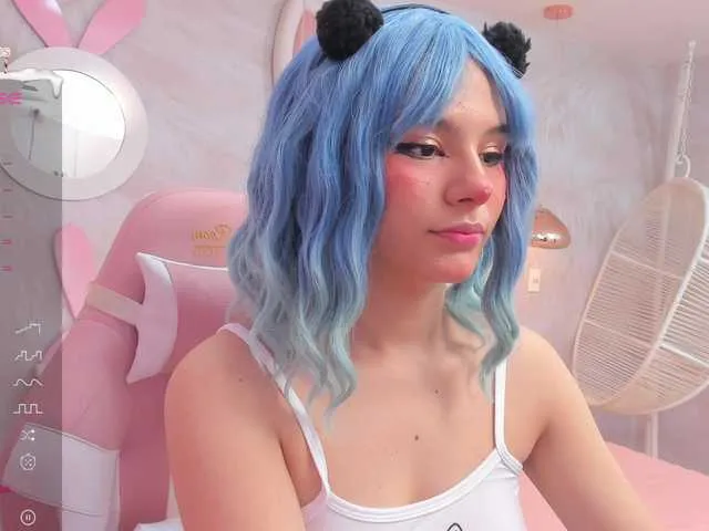 Live sex webcam photo for SofiHentai #276928221