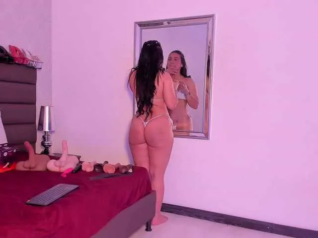 Live sex webcam photo for SofiPerez #291804567