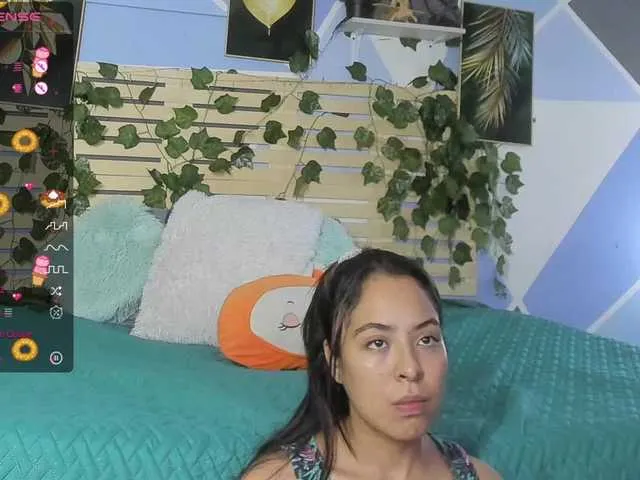 Live sex webcam photo for Sofia-Claus #276700547