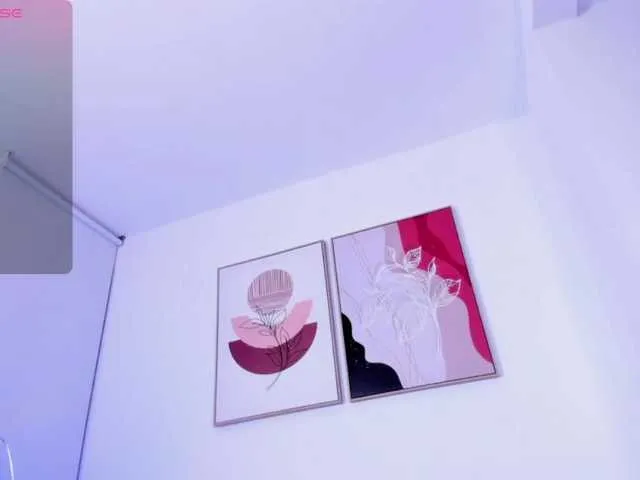 Live sex webcam photo for Sofia-Jones #291764586
