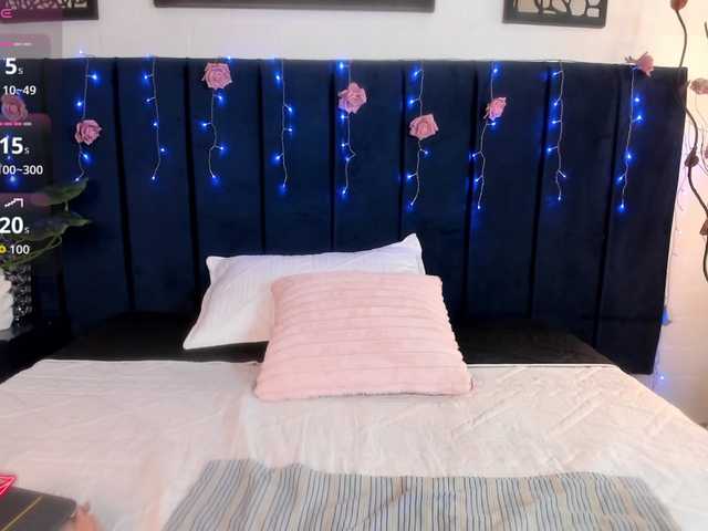 Live sex webcam photo for Sofia-boobs-- #292180237