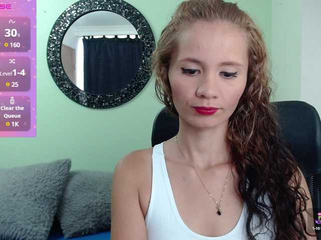 Live sex webcam photo for SofiaFranco #290800474