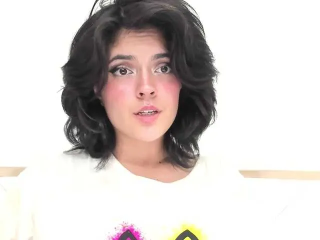 Live sex webcam photo for SofiaNesvat #273895268