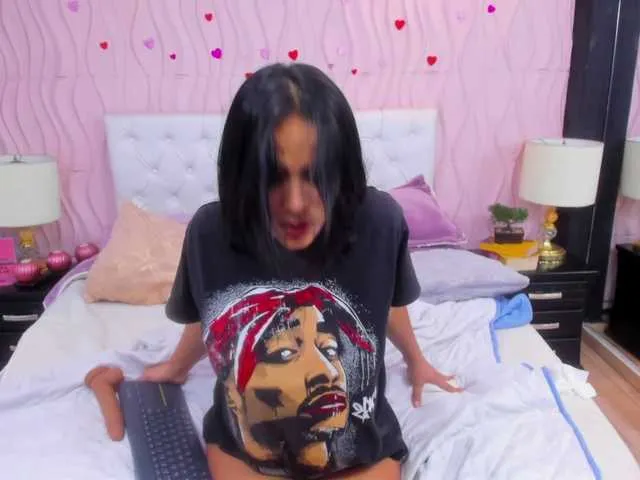 Live sex webcam photo for SofiaTayler #273872924