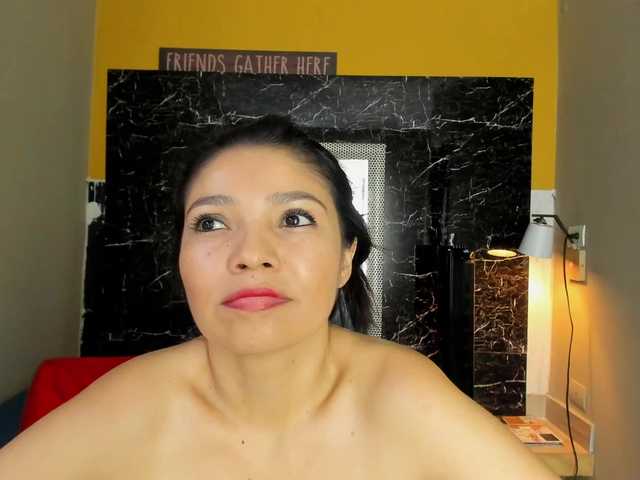 Live sex webcam photo for SofiaWalke #277691879