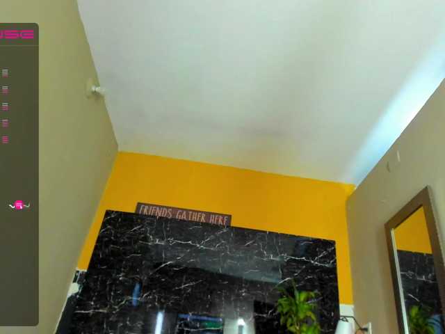 Live sex webcam photo for SofiaWalke #277759230