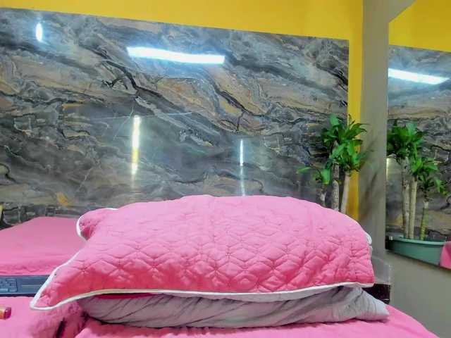 Live sex webcam photo for SofiaWalke #277836663