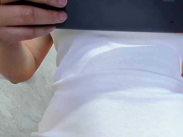 Live sex webcam photo for SofiaWalke #290348102