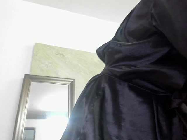 Live sex webcam photo for SofiaWalke #290479880