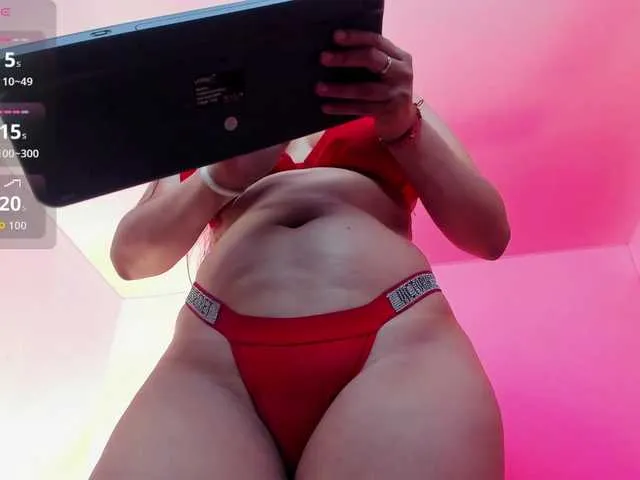 Live sex webcam photo for SofiaWalke #293246976