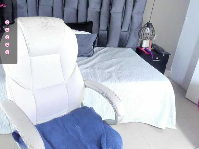 Live sex webcam photo for Sofiaa-Morgan #276587578