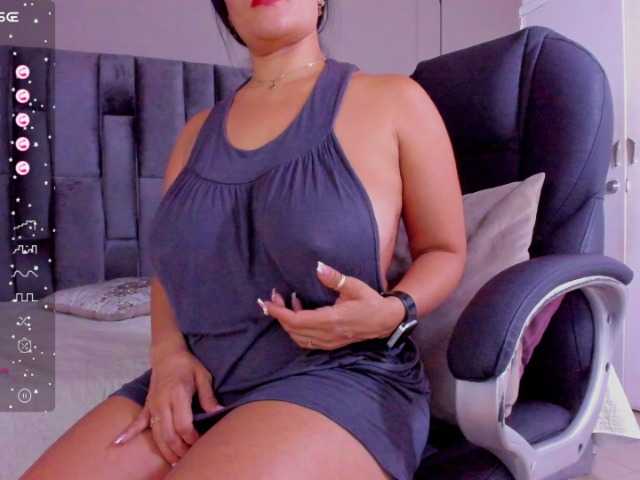 Live sex webcam photo for Sofiaa-Morgan #277416594