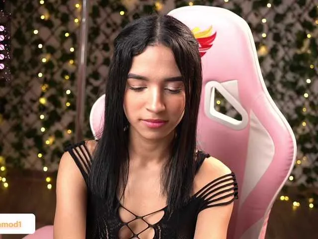 Live sex webcam photo for Sofiamod #276343024