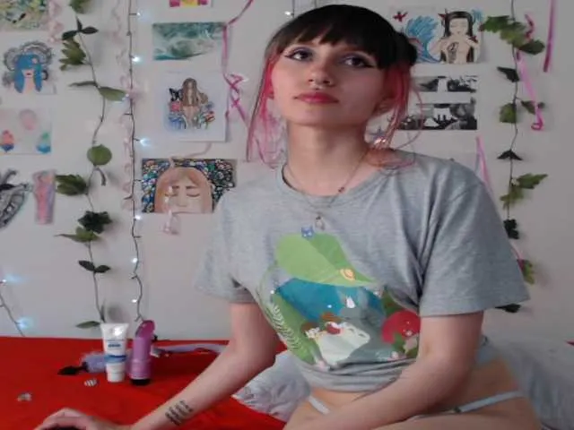 Live sex webcam photo for Sofie-lt #275306173