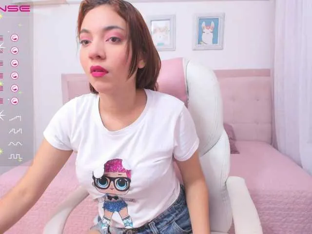 Live sex webcam photo for Sofiiia1 #273898336