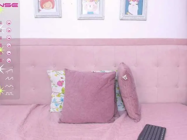 Live sex webcam photo for Sofiiia1 #273901081