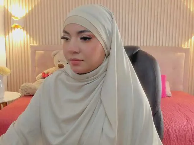 Live sex webcam photo for Sofiiia1 #291143179