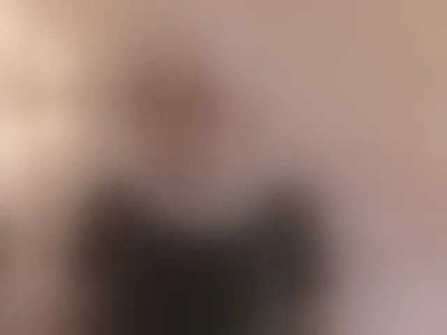Live sex webcam photo for Sofiiia1 #292568701