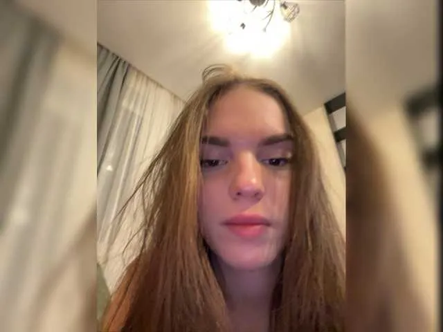 Live sex webcam photo for Sofiyaa000 #277300061