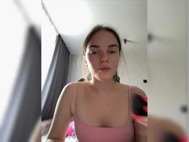 Live sex webcam photo for Sofiyaa000 #277555848
