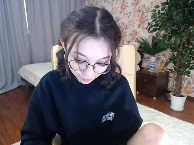 Live sex webcam photo for SoftHeartbeat #273252284
