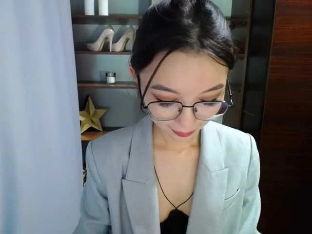 Live sex webcam photo for SoftHeartbeat #273335964