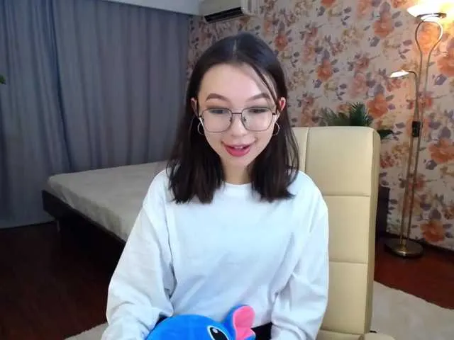 Live sex webcam photo for SoftHeartbeat #273417815