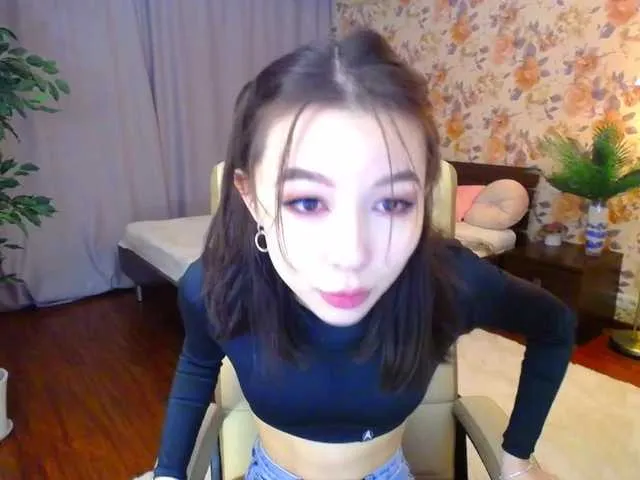 Live sex webcam photo for SoftHeartbeat #273561543