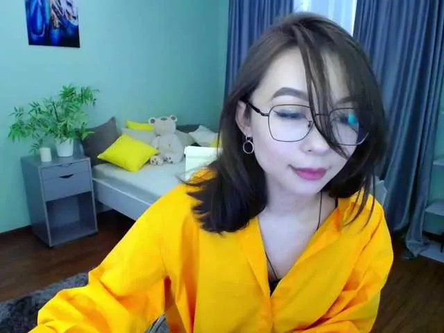 Live sex webcam photo for SoftHeartbeat #273687720