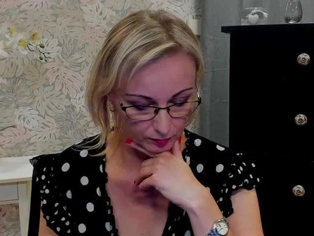 Live sex webcam photo for SoftVANESSA #274167685