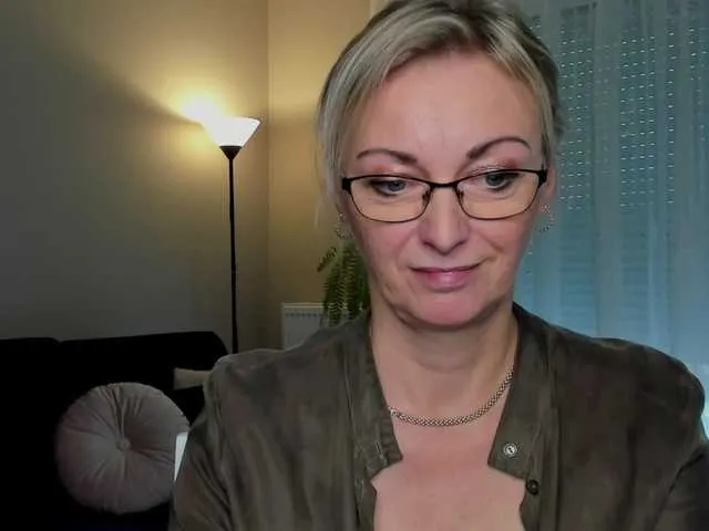 Live sex webcam photo for SoftVANESSA #276732048