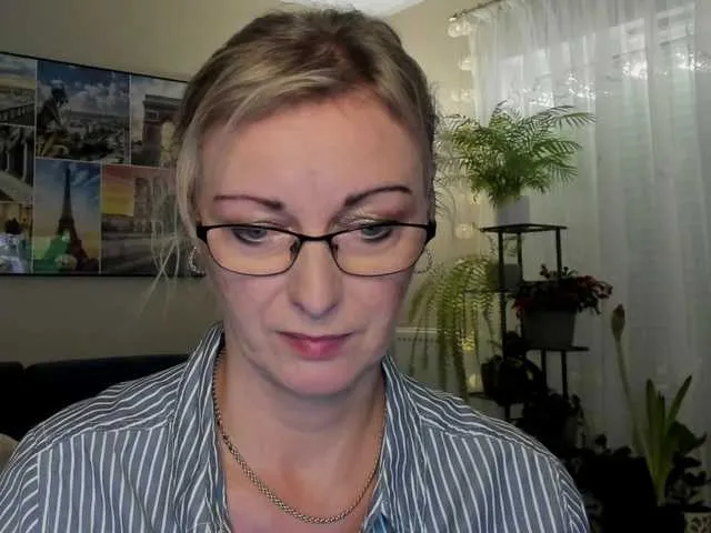 Live sex webcam photo for SoftVANESSA #276893645