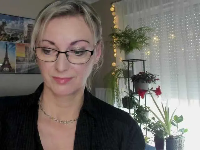 Live sex webcam photo for SoftVANESSA #276928527