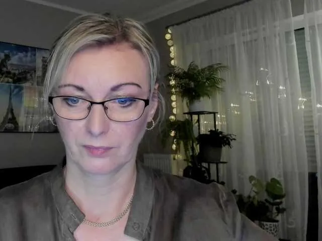 Live sex webcam photo for SoftVANESSA #276942381