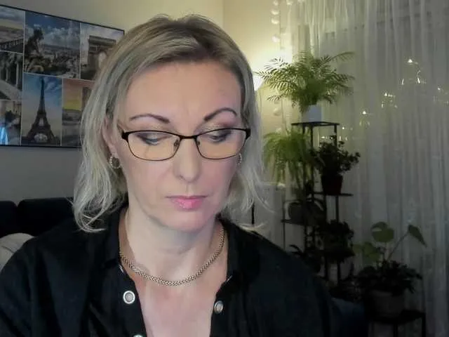 Live sex webcam photo for SoftVANESSA #277085916