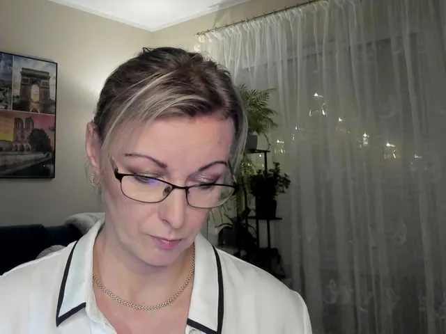 Live sex webcam photo for SoftVANESSA #277180985