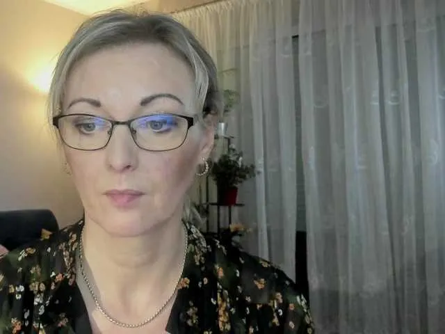 Live sex webcam photo for SoftVANESSA #277348260