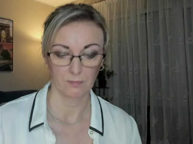 Live sex webcam photo for SoftVANESSA #277354303