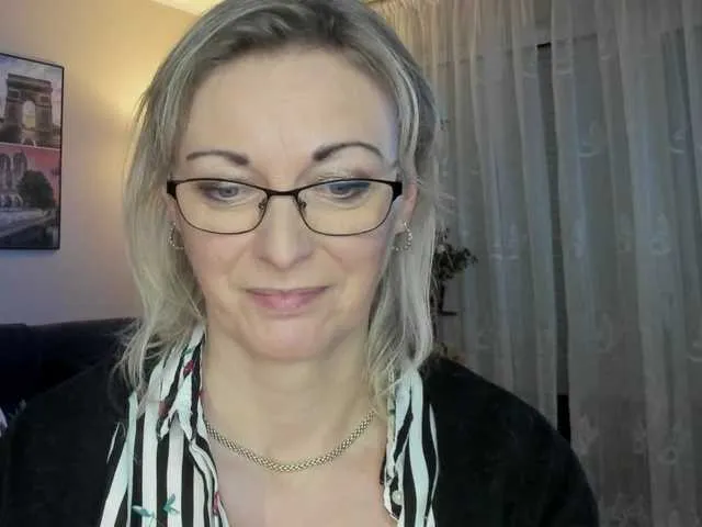 Live sex webcam photo for SoftVANESSA #277471040