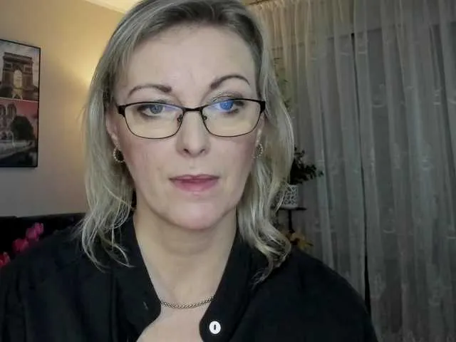 Live sex webcam photo for SoftVANESSA #277510714