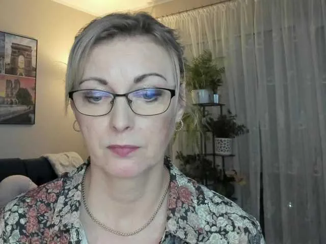 Live sex webcam photo for SoftVANESSA #277672396