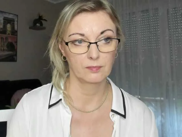 Live sex webcam photo for SoftVANESSA #277819189