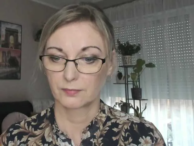 Live sex webcam photo for SoftVANESSA #277862988