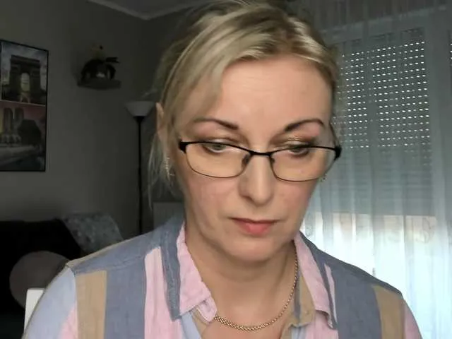 Live sex webcam photo for SoftVANESSA #277921065