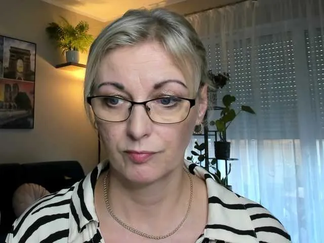 Live sex webcam photo for SoftVANESSA #277993552