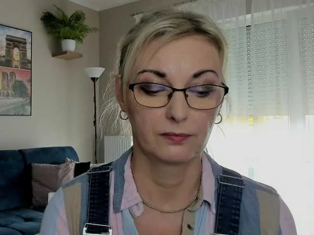 Live sex webcam photo for SoftVANESSA #278088402