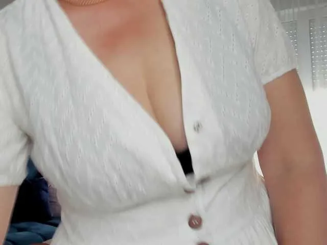 Live sex webcam photo for SoftVANESSA #278220386