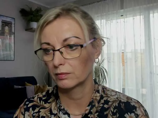 Live sex webcam photo for SoftVANESSA #278225368