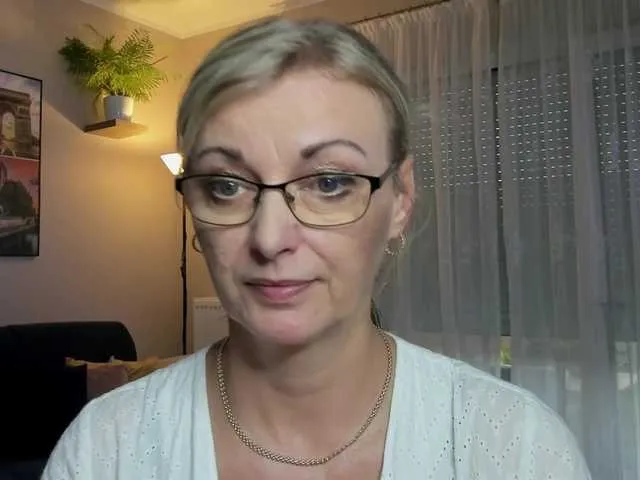 Live sex webcam photo for SoftVANESSA #278275925